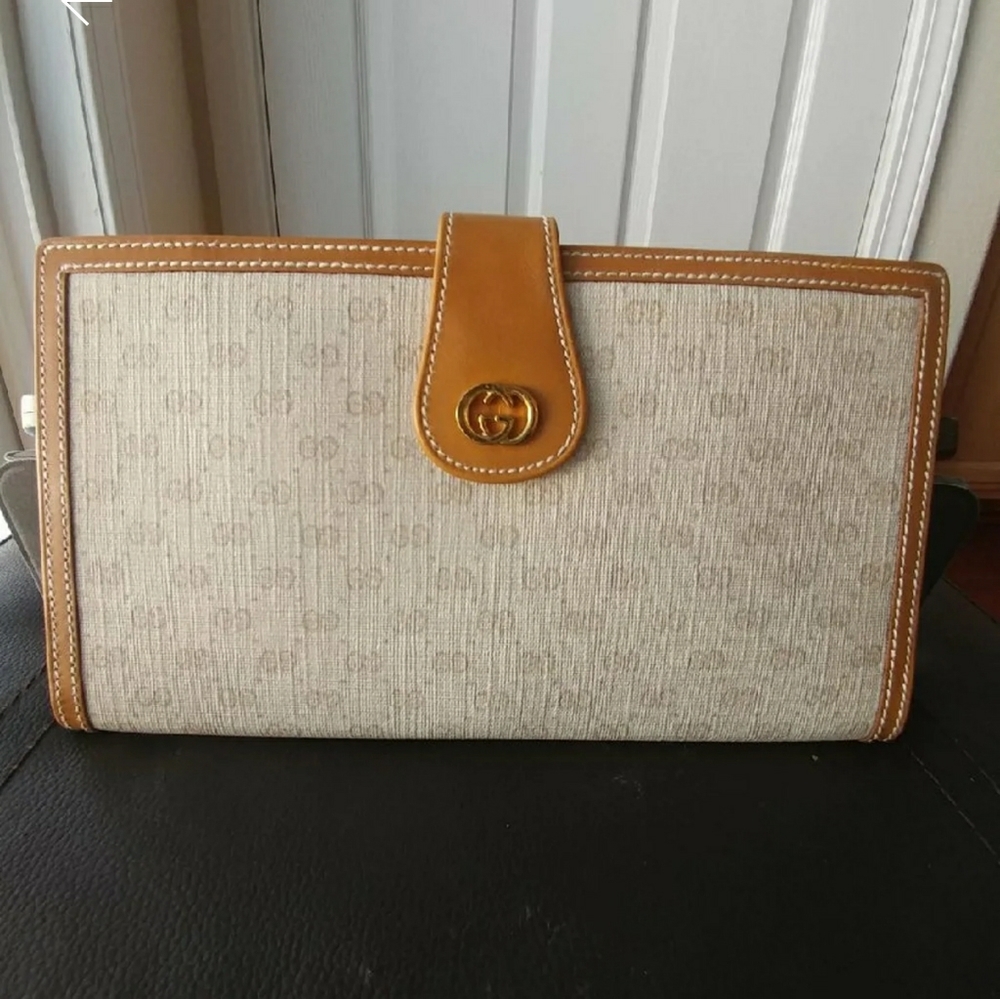 Vintage Gucci Clutch Wallet NWT
